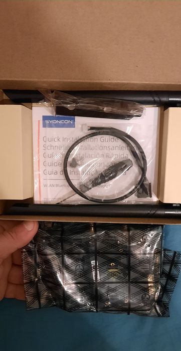 Placa WiFi PCIe AXE5400, adaptor tri-banda 2,4G/5G/6GHz si Bluetoo 5.3