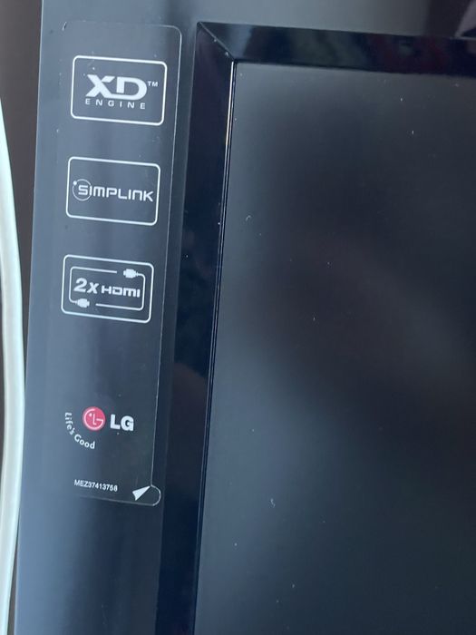 Телевизор LG 32d холати яхши ишлашлари яхши куриб оласизлар