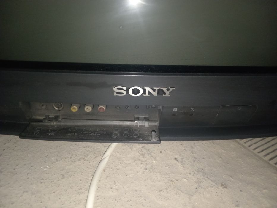 Телевизор SONY TRINITRON 6 тыс.