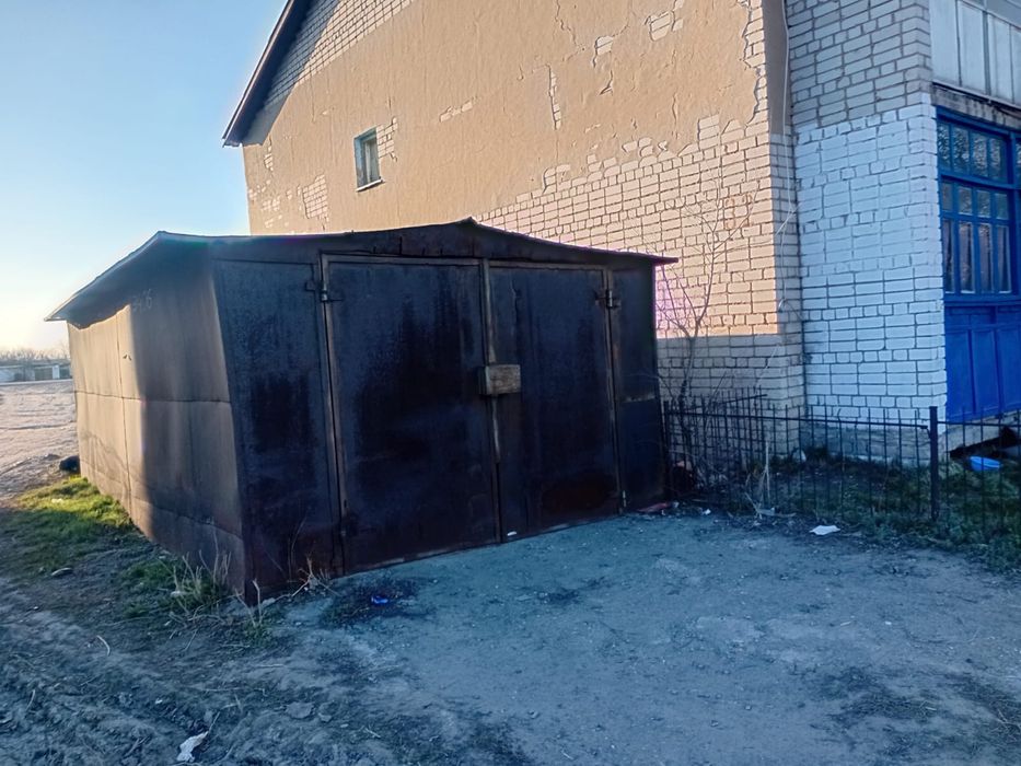 Продам металлический гараж.