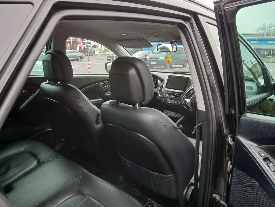 Hyundai ix35 Facelift 4x4. 185 Cp . Automat , Piele , Navigatie