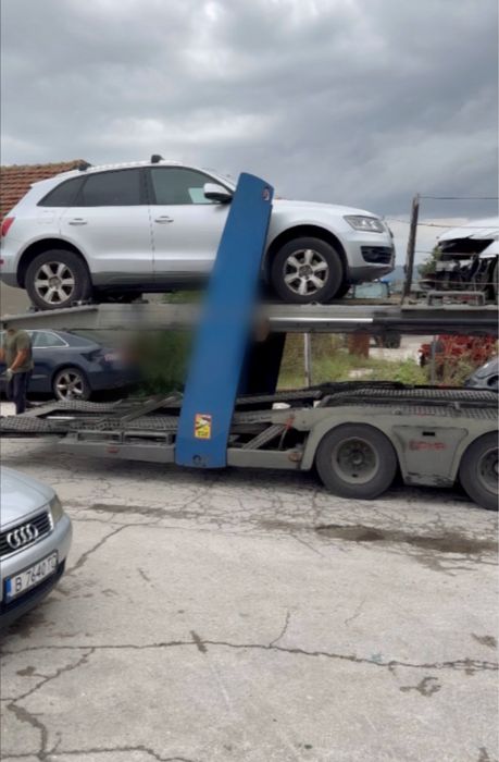 На частиAudi Q5 quattro 2.0тди 2.0tfsi Автомат ръчка  2010г