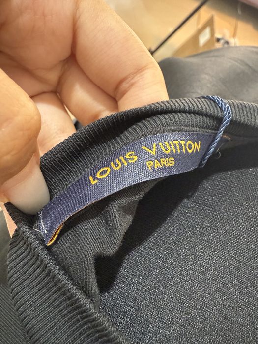 Tricou Louis Vuitton negru, cu imprimeu grafic
