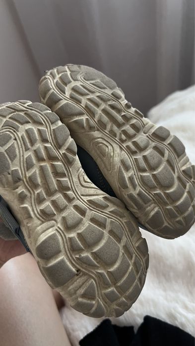 Кросовки на весну