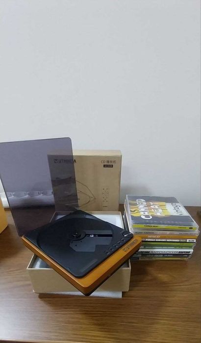 CD проигрыватель компакт дисков