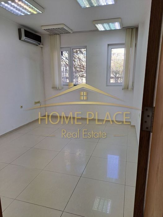 Дава се под наем Офис в Варна, Зимно кино Тракия - 78 кв.м за 549.27 € - Снимка #2