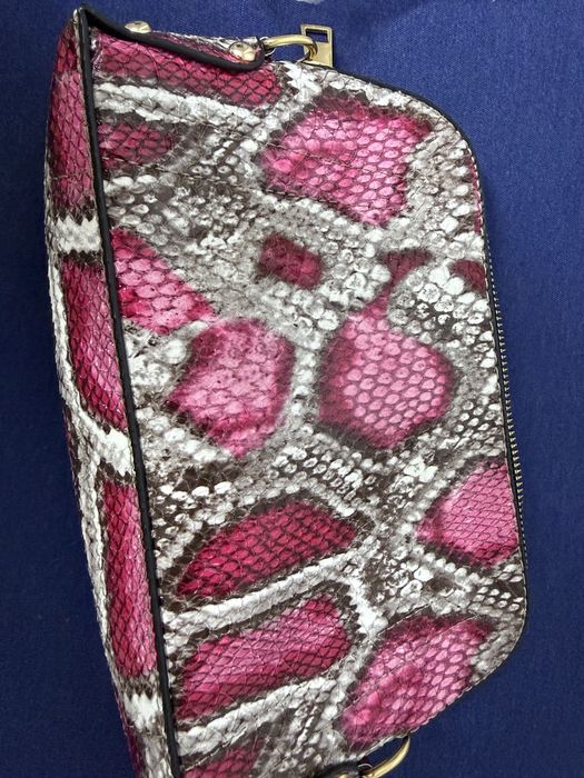 Платок FENDI оригиналь,сумочка .