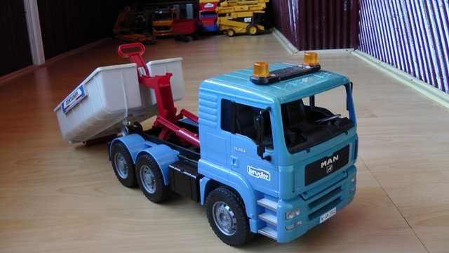 Bruder camion siloz MAN