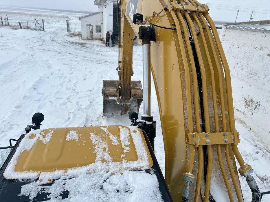 Продам экскаватор