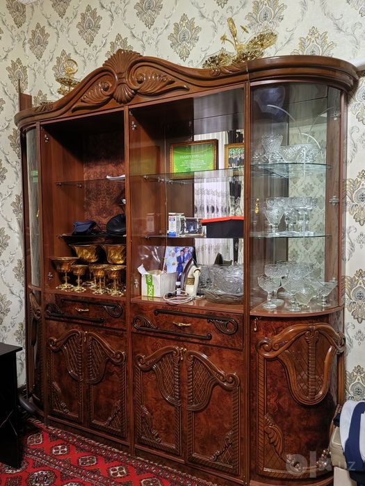 Mebel sotiladi Стенка