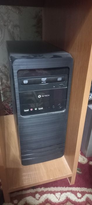 Компютер i3 8100 срочна