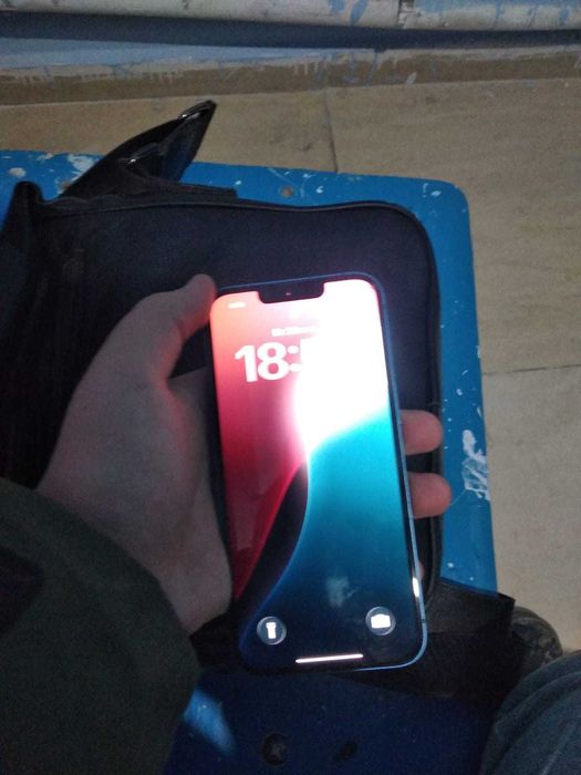 Айфон 13 в идеальном состоянии