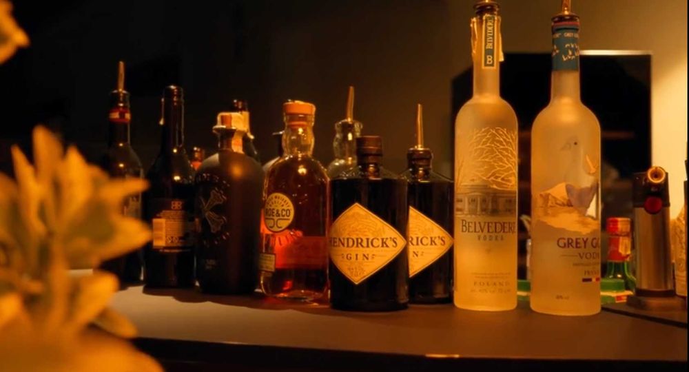 Bar Mobil Profesional pentru Evenimente – Atmosferă Unică!