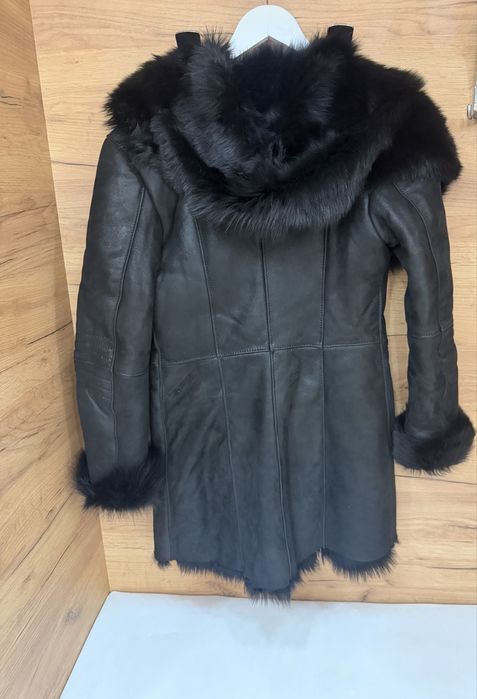 Уникален кожух от естествена кожа