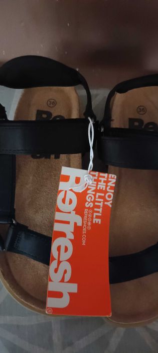 Сандали нови 36 номер