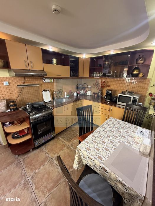 Casa 3 camere,120 mp utili, la casa, curte 240 mp-zona Bartolomeu