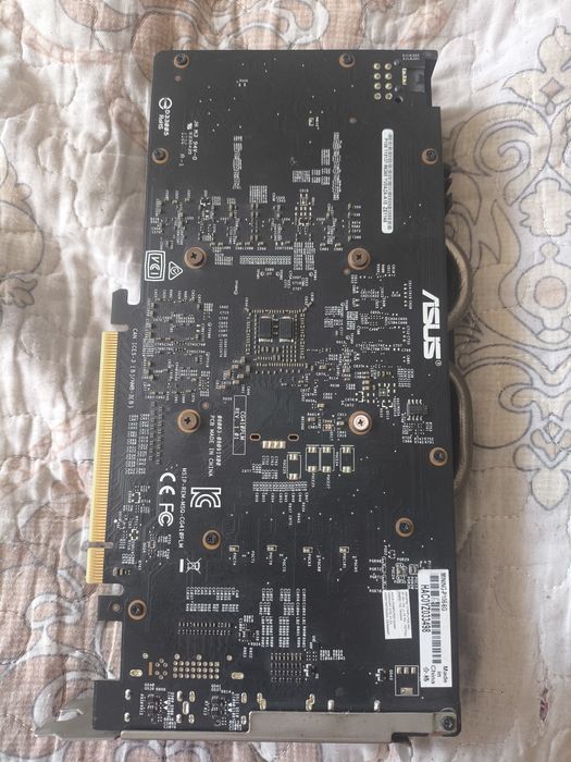 Продам аналог gtx1060 6gb, в подарок ОЗУ 8гб