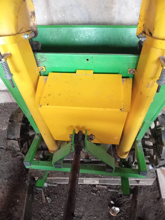 Masina de pus cartofi