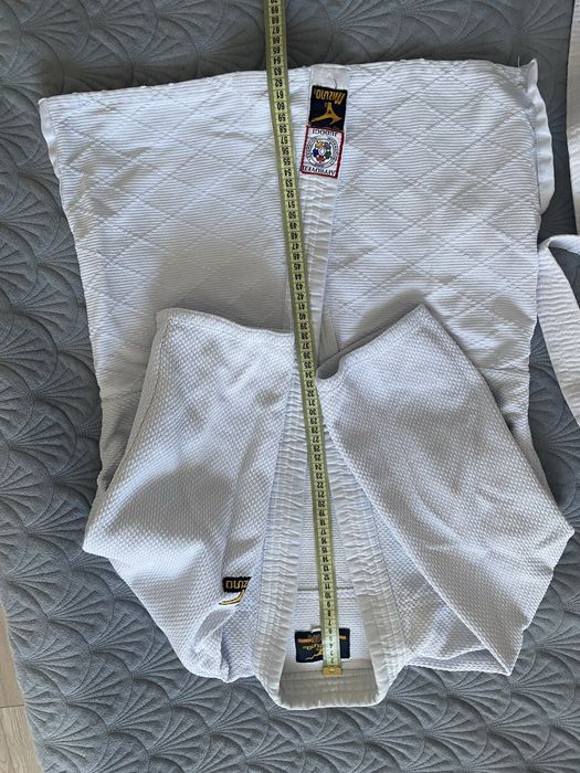 Продам кимоно для дзюдо 5000т