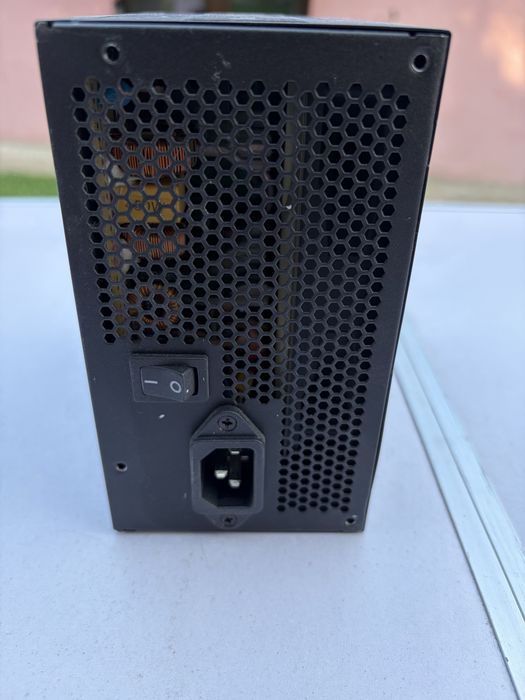 Vand sursa Corsair VS450