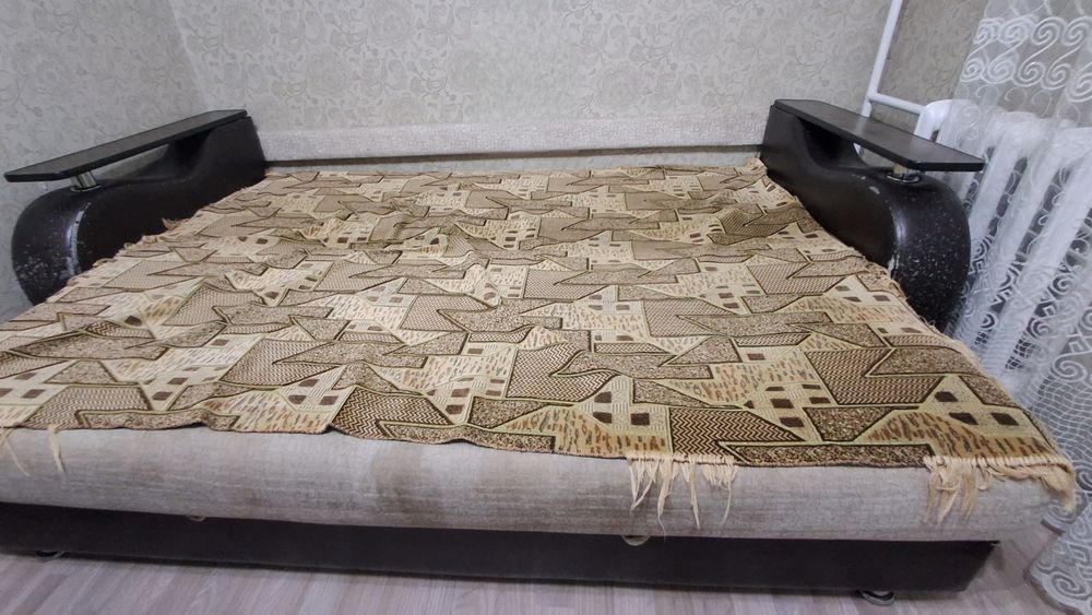 Отдам диван бесплатно