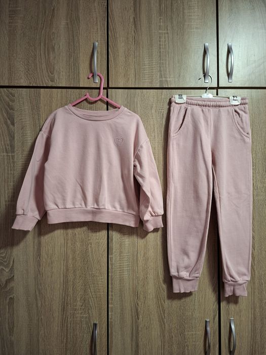 Disney комплекти с Елза и Ана, Габи, Пес Патрул, Калинката- 122 размер