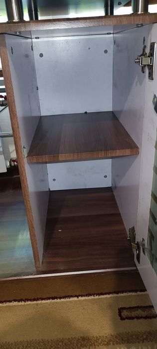 Продам компьютерный стол. Письменный стол.