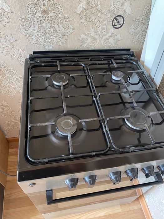 Газовая кухонная плита