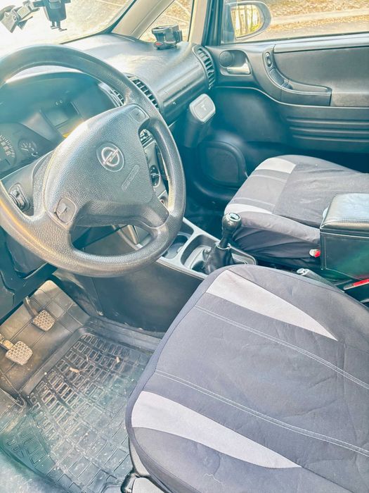Opel Zafira Фабричен метан (CNG), ЕКО 3 – изкл. икономична , обслужена