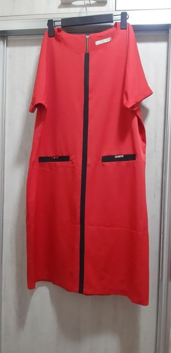 Платье 1 раз надето.На 50-54
На 50-54 размер