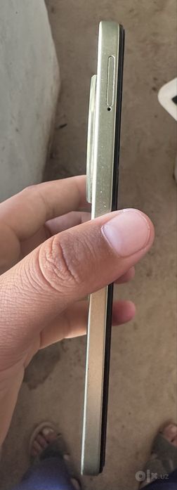 Redmi 14 C srochnaga sotiladi