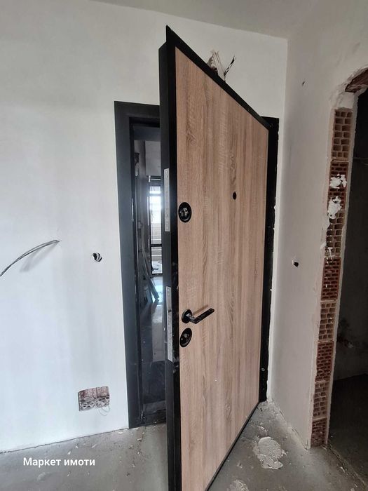 Продава се Тристаен апартамент в Стара Загора, Самара 3 - 103 кв.м за 669 €/кв.м - Снимка #2