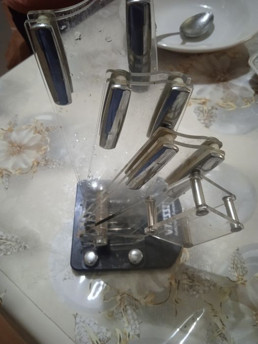 Подставка для ножей