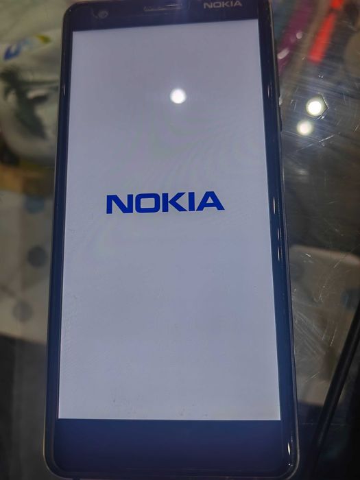 Продавам телефон Нокиа 3.1 в много добро състояние