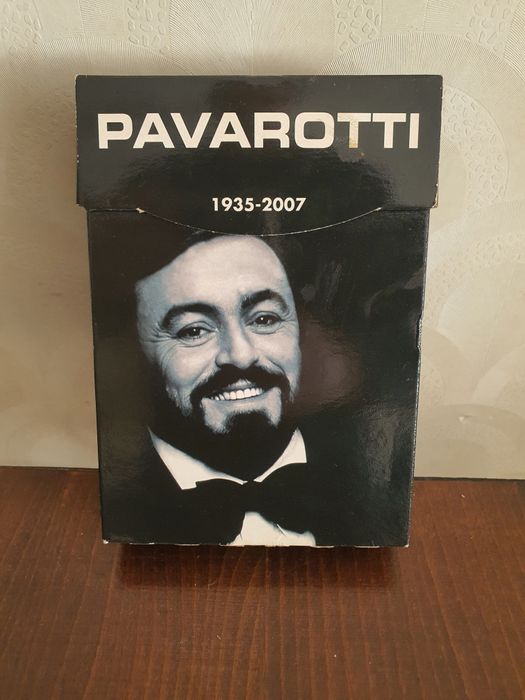 PAVAROTI  2 dvd+ cd   si  Mozzart 40 cd