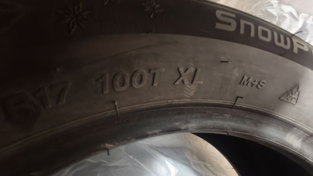 Шины Powertrac с шипами продам