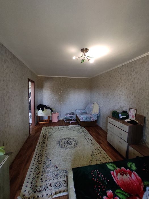 Продаю улучшенный 1 - квартиру