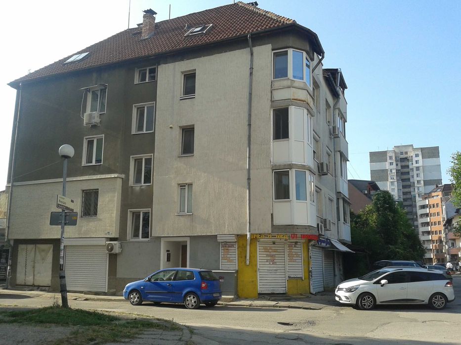 Дава се под наем Магазин в София, Надежда 2 - 17 кв.м за 230 € - Снимка #3