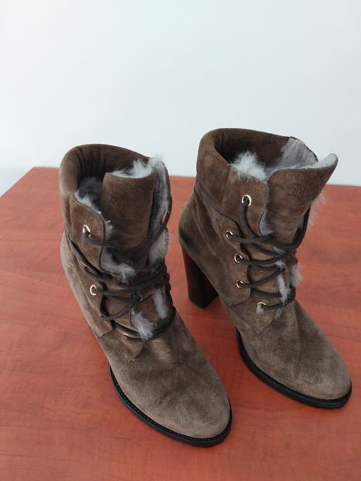 Ghete imblanite Jimmy Choo