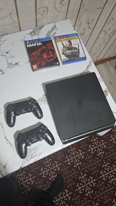 Продам пс 4 слим на 1тб