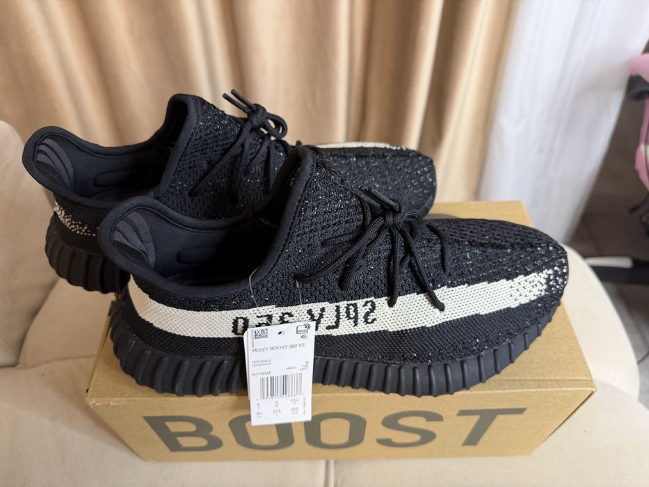 Adidas Yeezy Boost 350 V2 Black White – NOI – 350 lei