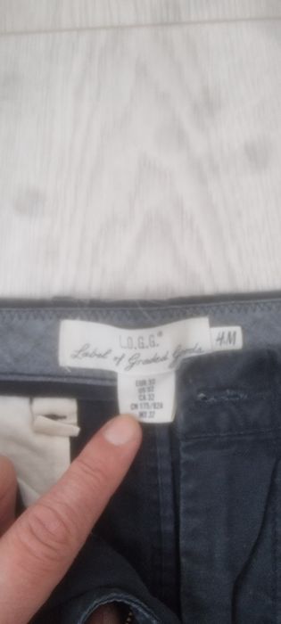 Pantaloni barbati scurti marimea m