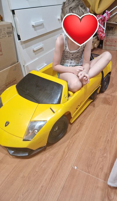 Машина большая продам