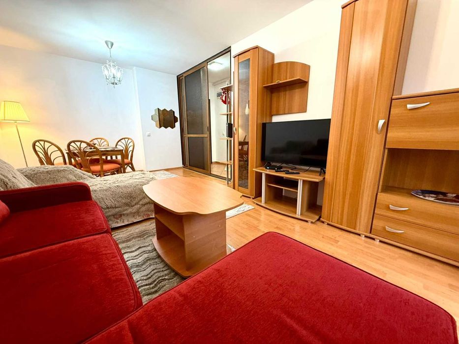 Apartament 2 camere bloc nou, vedere la munte, se acceptă carduri de vacanță