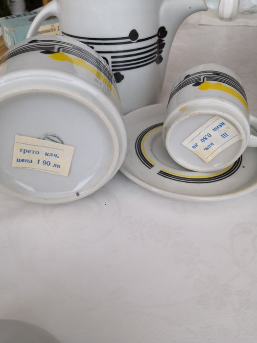 Сервиз кафе чисто нов