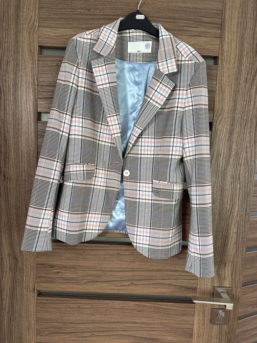 Sacou Zara, Bershka 36