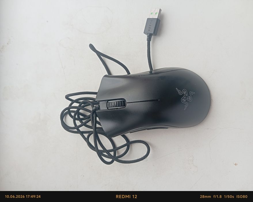 Буу шныи Razer DeathAdder