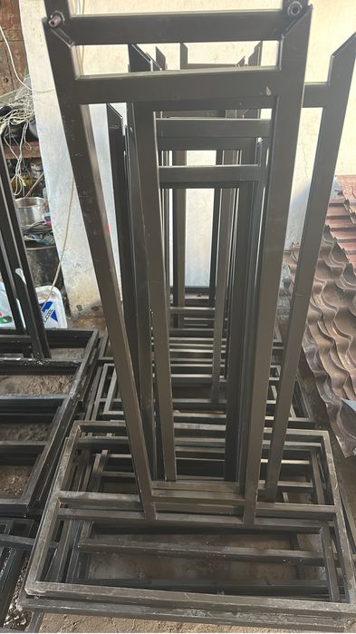 Стол и стеллаж для обуви