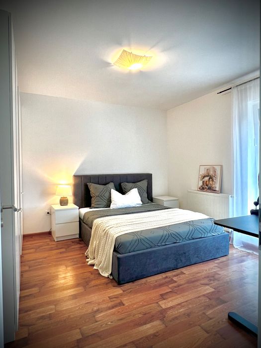 Ofer spre ÎNCHIRIERE termen lung/ mediu APARTAMENT 2 CAMERE
