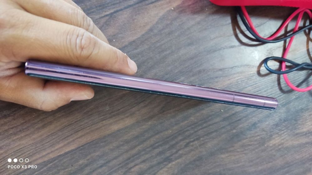 Samsung s22 ultra 12/256 xolati yangi 1 oy ishlatilgan